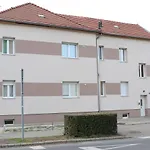 Lägenhet Floda Haz Sopron