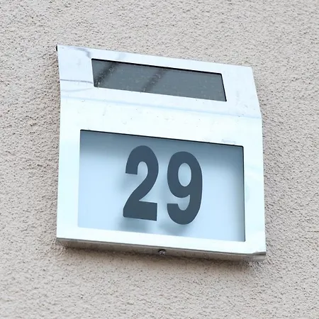 Floda Haz Lägenhet Sopron