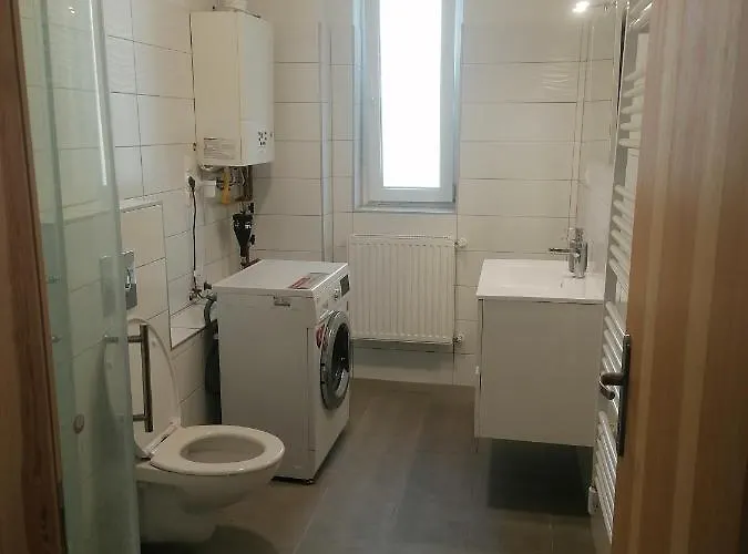 Floda Haz Apartament *